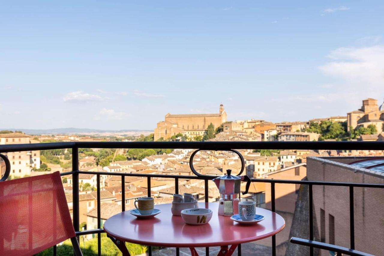 Siena Historic Center Stylish Flat With Balcony! Apartman Kültér fotó