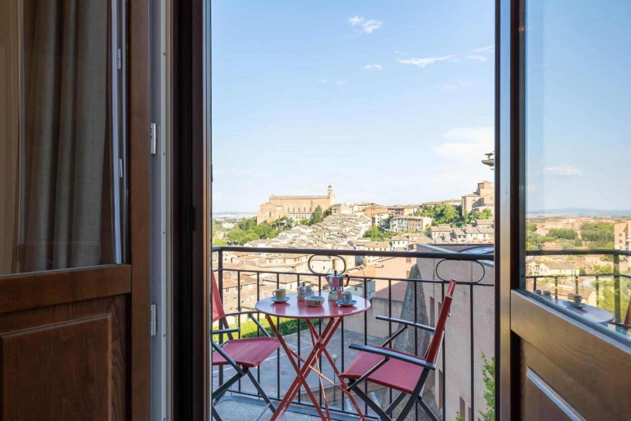 Siena Historic Center Stylish Flat With Balcony! Apartman Kültér fotó